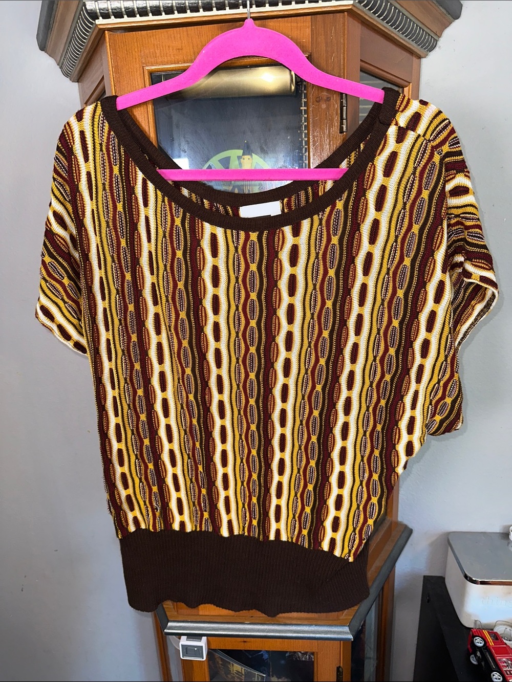 Women's Brown & Yellow Patterned Short Sleeve Top